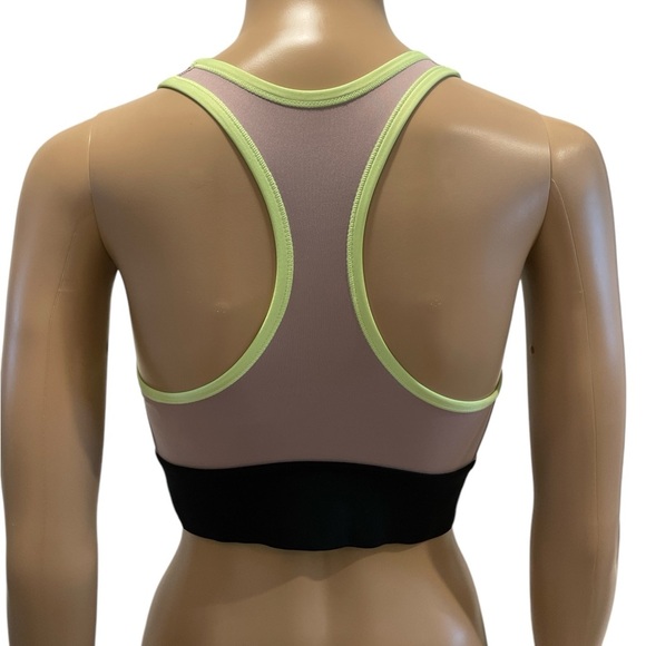 Nike Training Trail Swoosh Sports Bra - Black size M - Picture 2 of 3